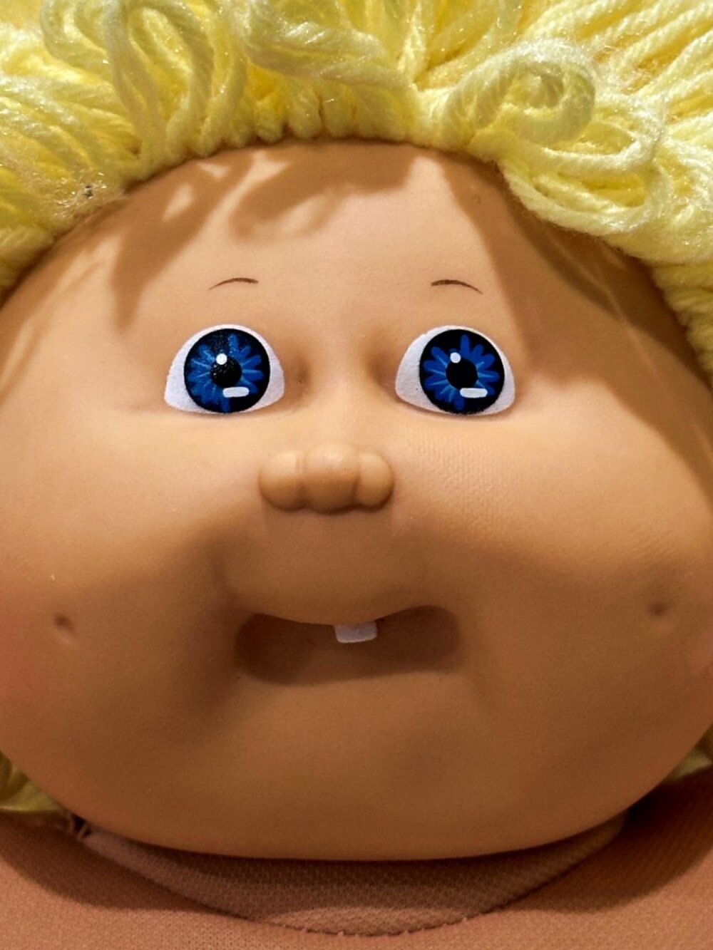 VTG 1985 Cabbage Patch Kid Boy Doll Blonde Loop Hair Blue Eyes One Tooth Dimples - Picture 3 of 10